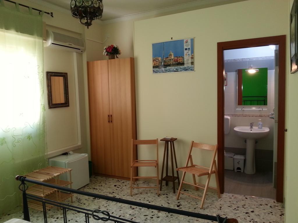 B&B Intrabartolo Τράπανι Εξωτερικό φωτογραφία